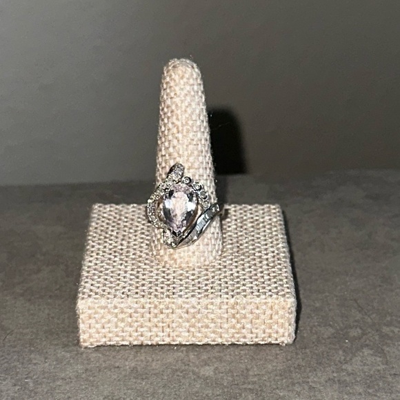 Source Unknown Jewelry - CZ fashion cocktail ring!